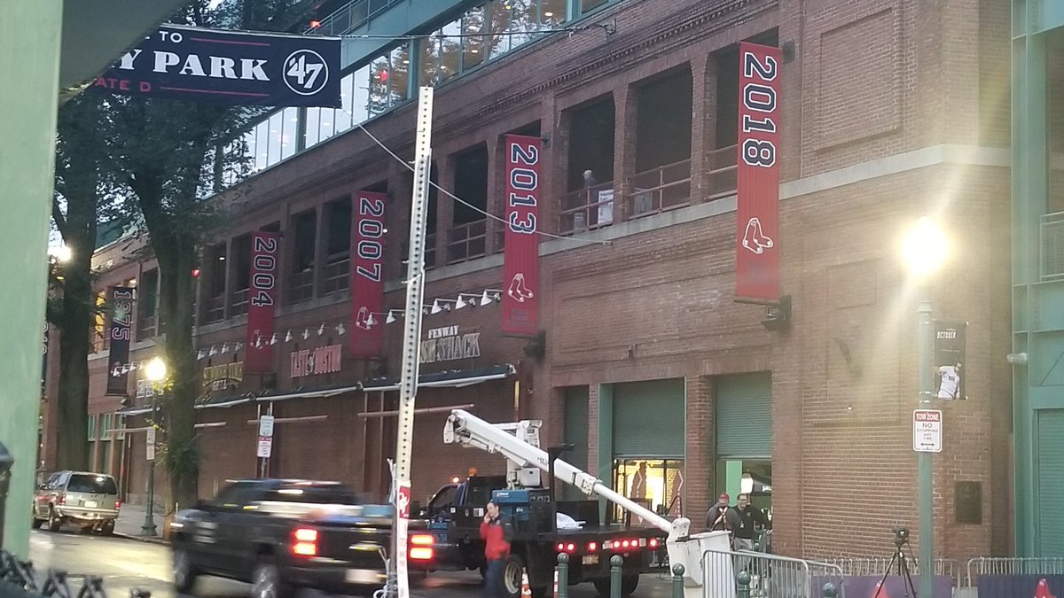 whoolzNBCBoston's tweet photo. Those banners look pretty sweet don't they? #RedSox #WorldSeries #DoDamage #FenwayPark #RedSoxNation @NECN @NBC10Boston https://t.co/NfuGMFaGV4