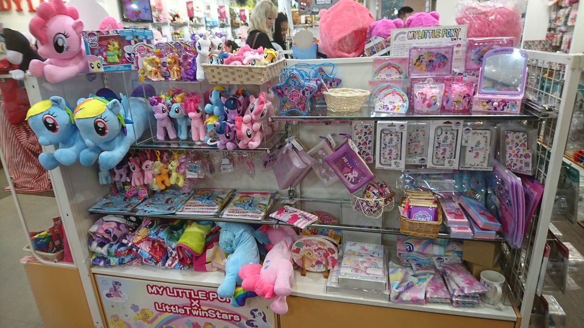 Uzivatel Peregrine Na Twitteru ダッシィティッシュケース いつぞやの抱き枕をそのまま改造してるっぽい ピンキーのやつもあり