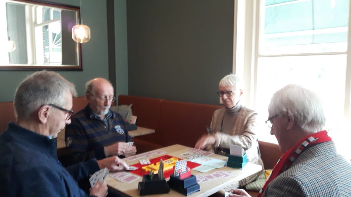 BCJump85's tweet image. Een zeer geslaagde kroegentocht: rondje om de kerk. Een top lunch bij @Kawop