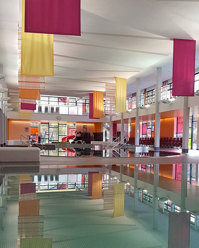 💦 Guten Morgen neue Woche! Eine kurze Arbeitswoche beginnt = viel Freizeit für Wasserspaß im Bad! 💦
.
#asiaspaleoben #freizeitbad #familienbad #schwimmen #rutschen #tauchen #baden #familienausflug #leoben #hochsteiermark #montagsmotivation ift.tt/2OdGSeT