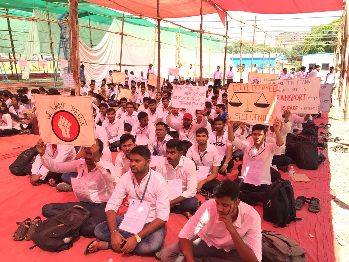 kuthe_kunal's tweet photo. Justice to 832 amvi candidates. Please, take action and give us joining.#amvi2017 #RTO_Inspector_2017 #AMVIRECRUITMENT @CMOMaharashtra @PMOIndia @dhananjay_munde @Dev_Fadnavis @ndtv @aajtak https://t.co/nWj3X0nE0o