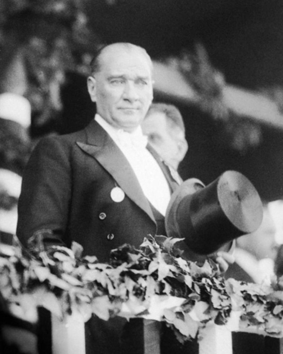 Kutlu olsun!...

#mustafakemalatatürk #ataturk #atatürk #29ekimcumhuriyetbayramı #94ncüyıl #republicdayofturkey #republicday #turkeystagram #turkey #turkiye #türkiye #turkiyeinstagram #ig_istanbul #ig_europe #ig_turkey #instasize #instalike #türkiye #türkiyecumhuriyeti