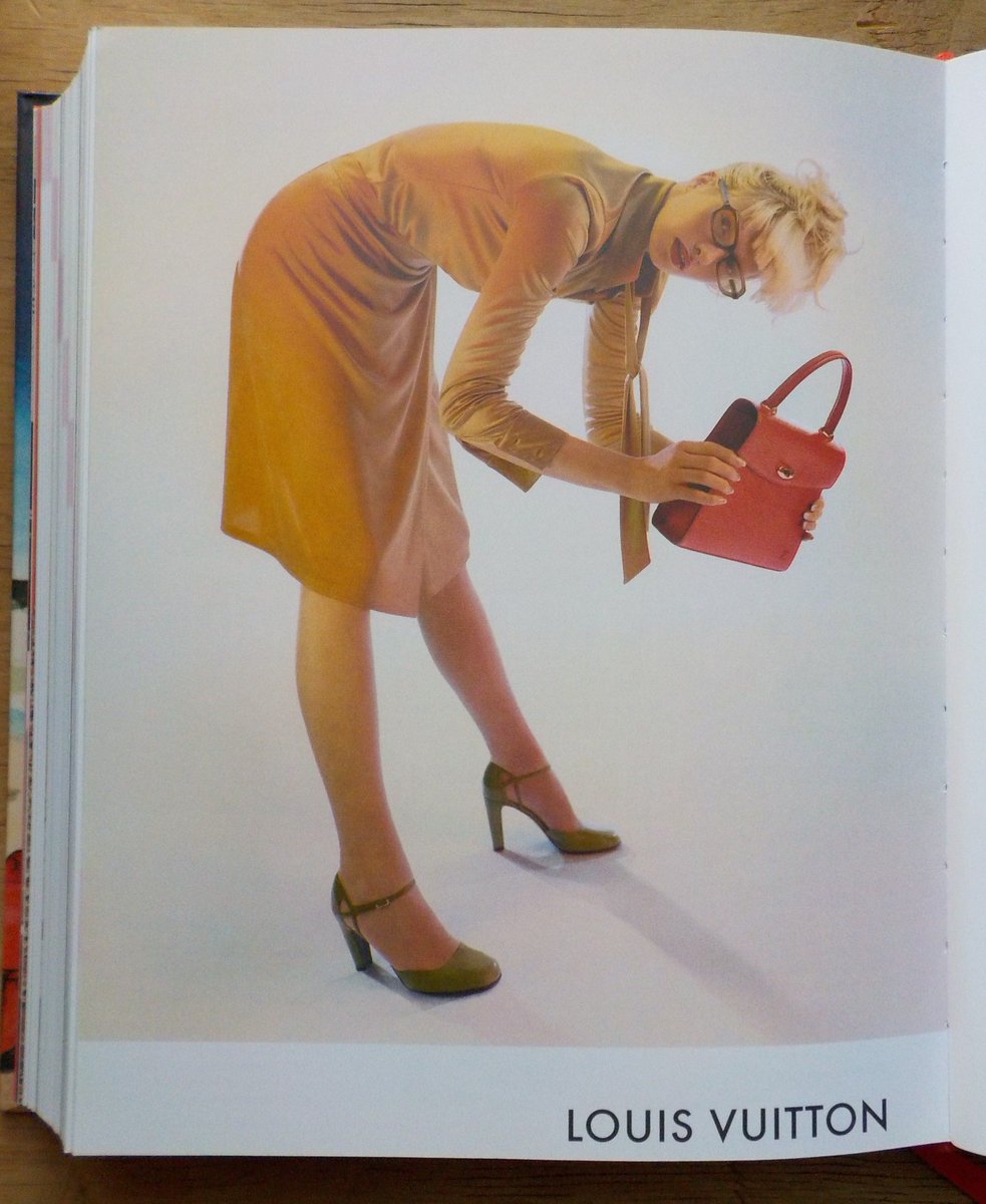 OnePerfectDayS's tweet photo. OnePerfectDay: Fashion Ads of the 20th Century https://t.co/31ZCtDohxa #fashion #20thcenturyfashion #taschen #fashionads https://t.co/w9DjJSUXhq