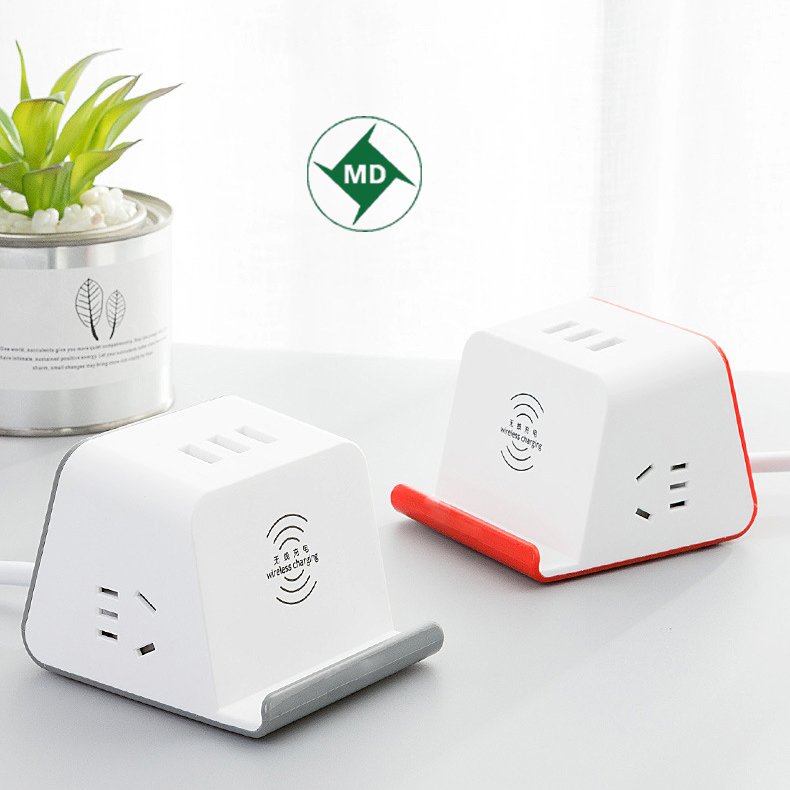 ModiSocket's tweet image. MD173 USB new national standard power strip
Seat size: L*B*H=92*79*68(mm)
Cable length: 1.5m/2.5m
Product weight: 0.4kg
Rated input: 10A/AC250V
Rated output: 10A/AC250V /2500W
Output of USB module: single port 5V/ 2.4a
The using environment: 0 ℃ - 52 ℃