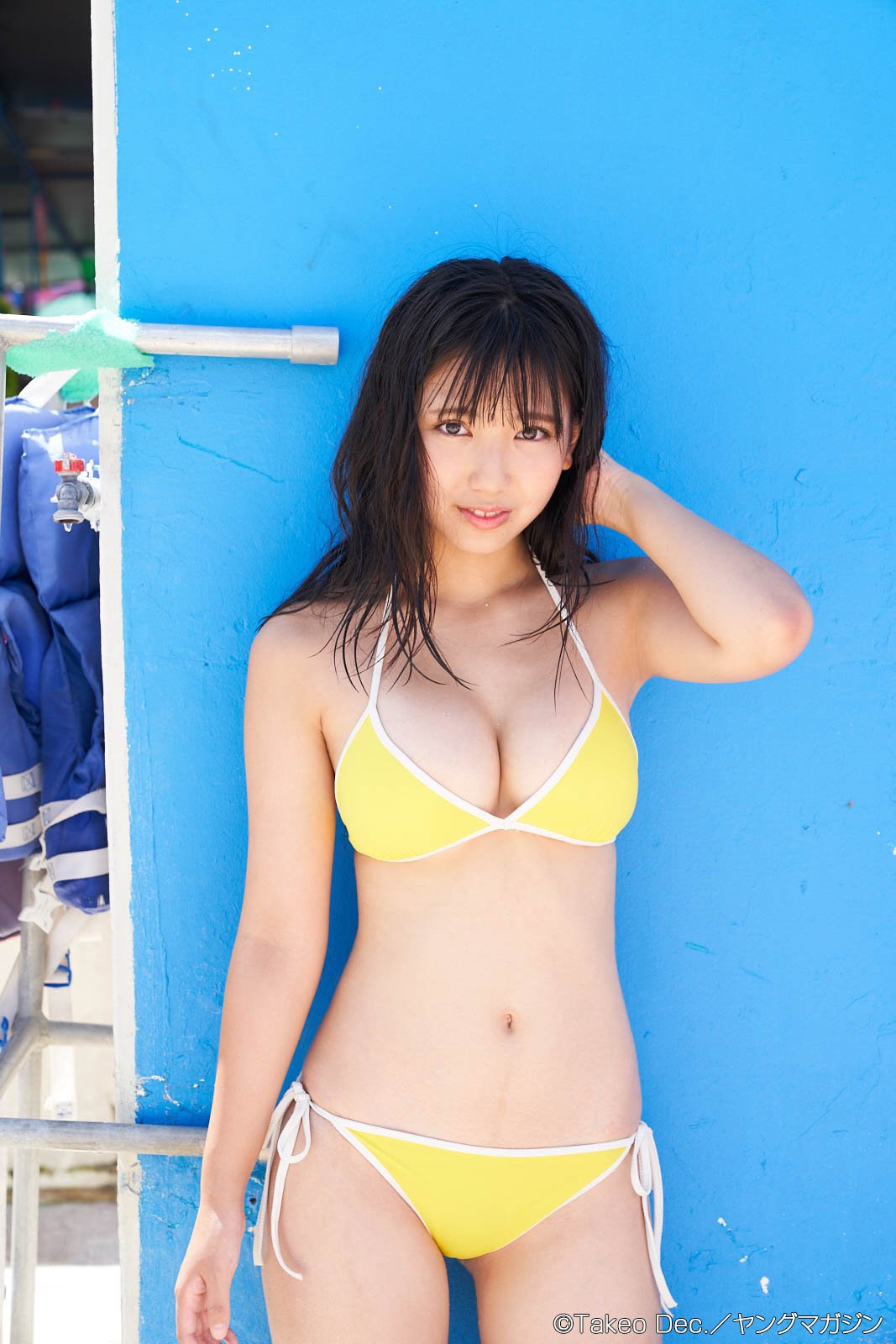 ヤングマガジン47号 沢口愛華クオカード