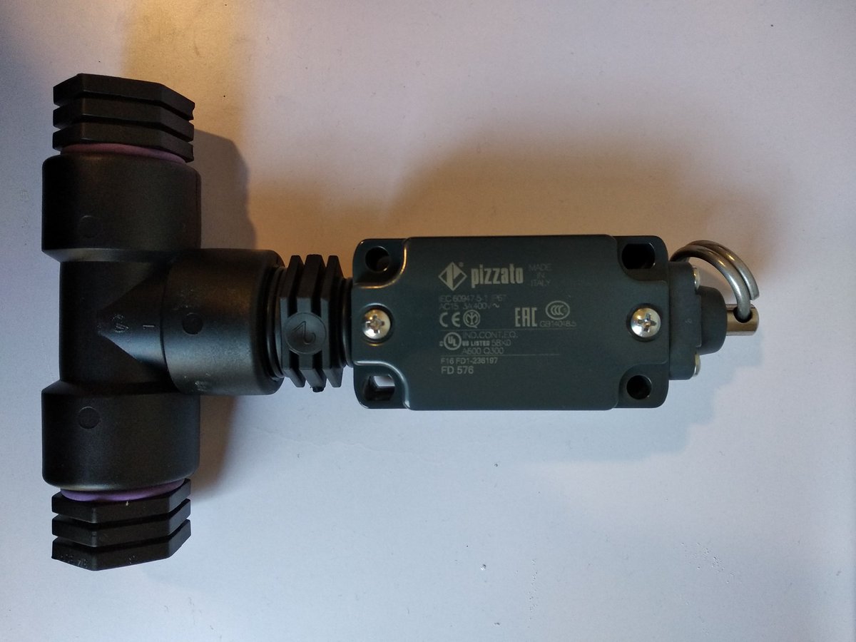 corad696's tweet image. Sensori TheContact notificano variazioni di stato da 5mm a x metri, 
Posizione geolocalizzata in tempo reale da qualsiasi parte del mondo.
Zero fili, alimentazione solare.
#ingegneria #ingegneristica #edilizia #architettura #innovazione #costruzioni
Notech.it