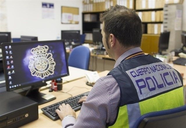 Confilegal's tweet photo. La Policía ya dispone de una aplicación informática que detecta denuncias falsas https://t.co/mj9b1zKXli https://t.co/5NoNyBSHEN