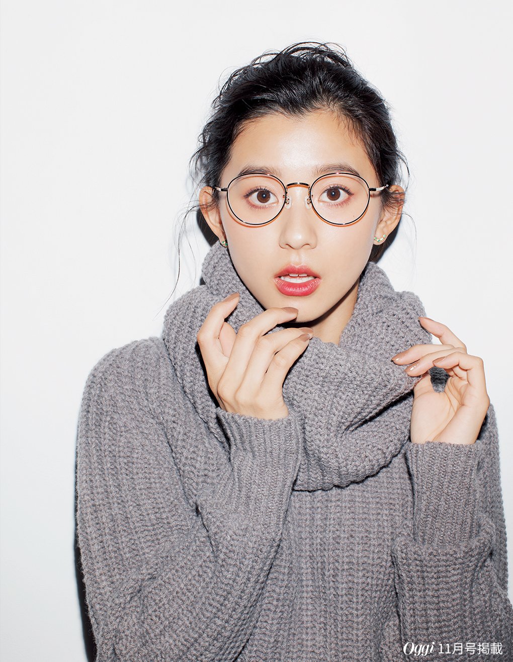女優 メガネ 