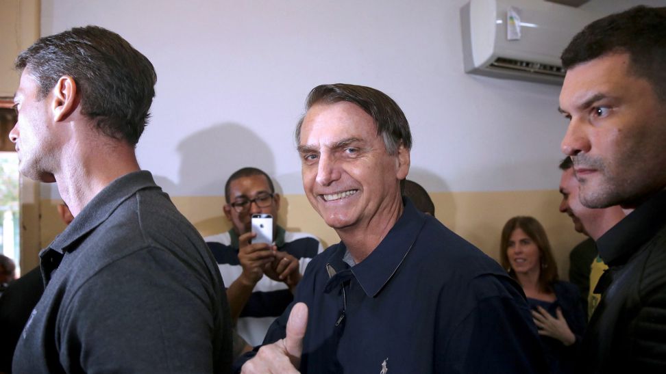 CXCLatinAmerica's tweet photo. O #Brasil já tem presidente eleto que começará a governar em 2019, #JairBolsonaro quem pretende reativar a #economia do pais. 
https://t.co/Cf415obJe6

#AmericaLatina #Latinoamerica #LatinAmerica #Brazil #economy https://t.co/wwGM0ee0M5