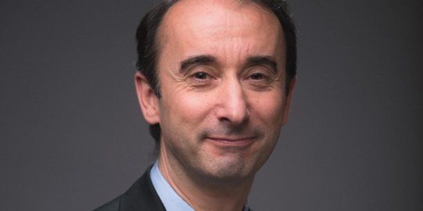 ▶ L'organigramme en pyramide, « exosquelette » de la bureaucratie tremble sous les coups de butoir de nouvelles pratiques managériales telles que le co-développement, la gestion de projet agile,... 
buff.ly/2PrFAhC