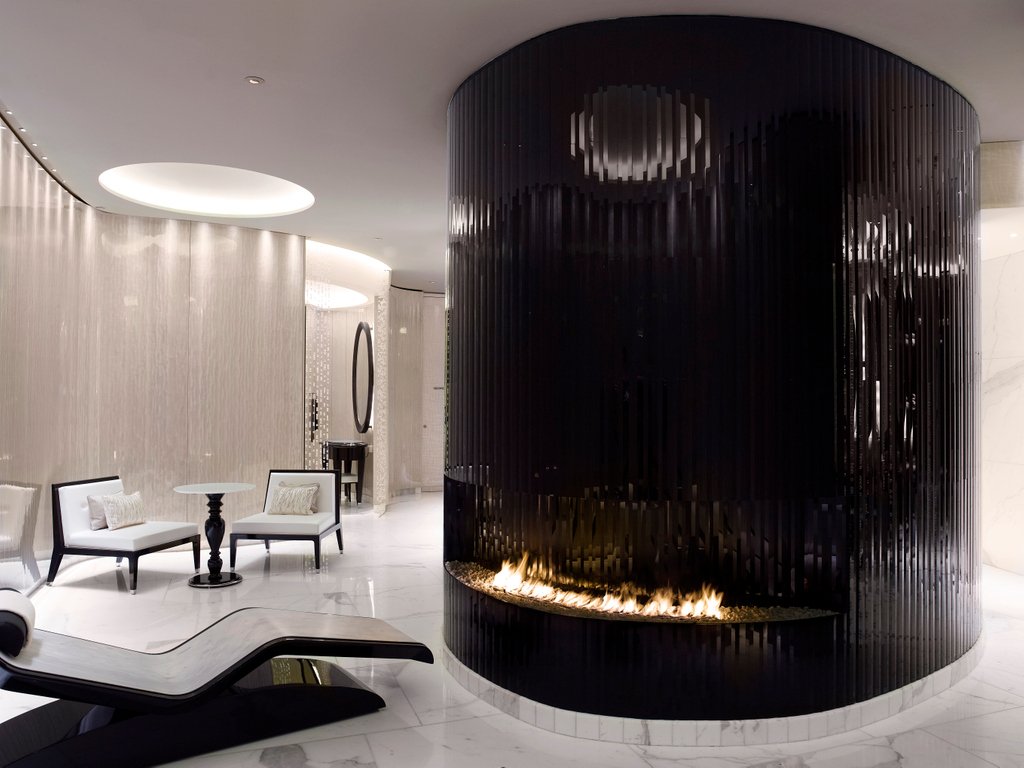 designerfires's tweet photo. Our stunning CURVED fireplace at @corinthialondon @espalifeatcorinthia
-
-
-
#bespokefireplacedesigns #bespokefireplace #fireplace #suspendedfireplace #interiordesign #architecture #homestyle #interiors #love #lifestyle #architect #suspendedfire #interiordecor #fire #luxury https://t.co/90v69ynNZ2