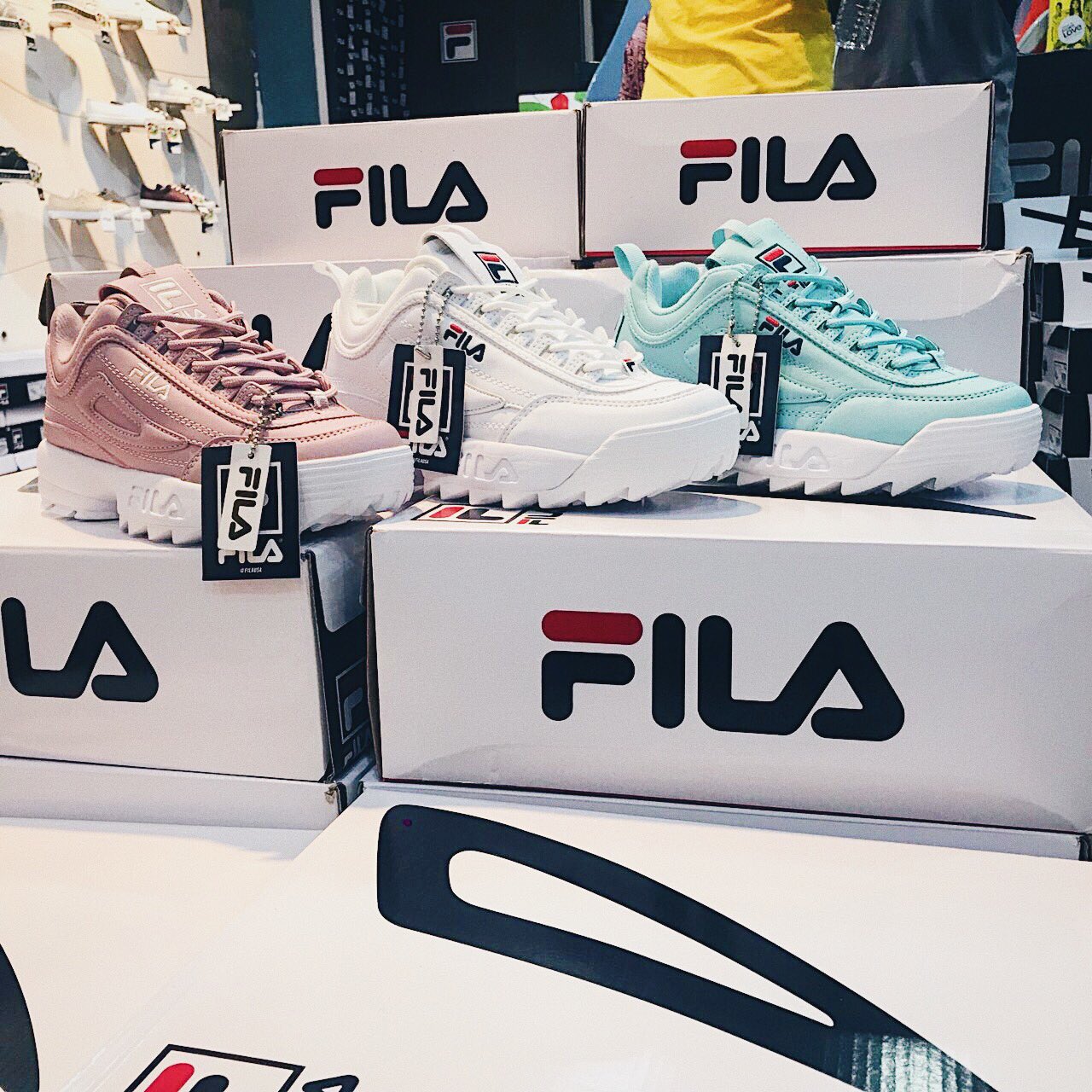 forkorte Stræde bibliotekar FILA Philippines on Twitter: "Still looking for your pairs? Here's where  you can cop the Disruptor 2 for Men & Women & the Spaghetti Lows. FILA SM  Mall of Asia FILA Glorietta