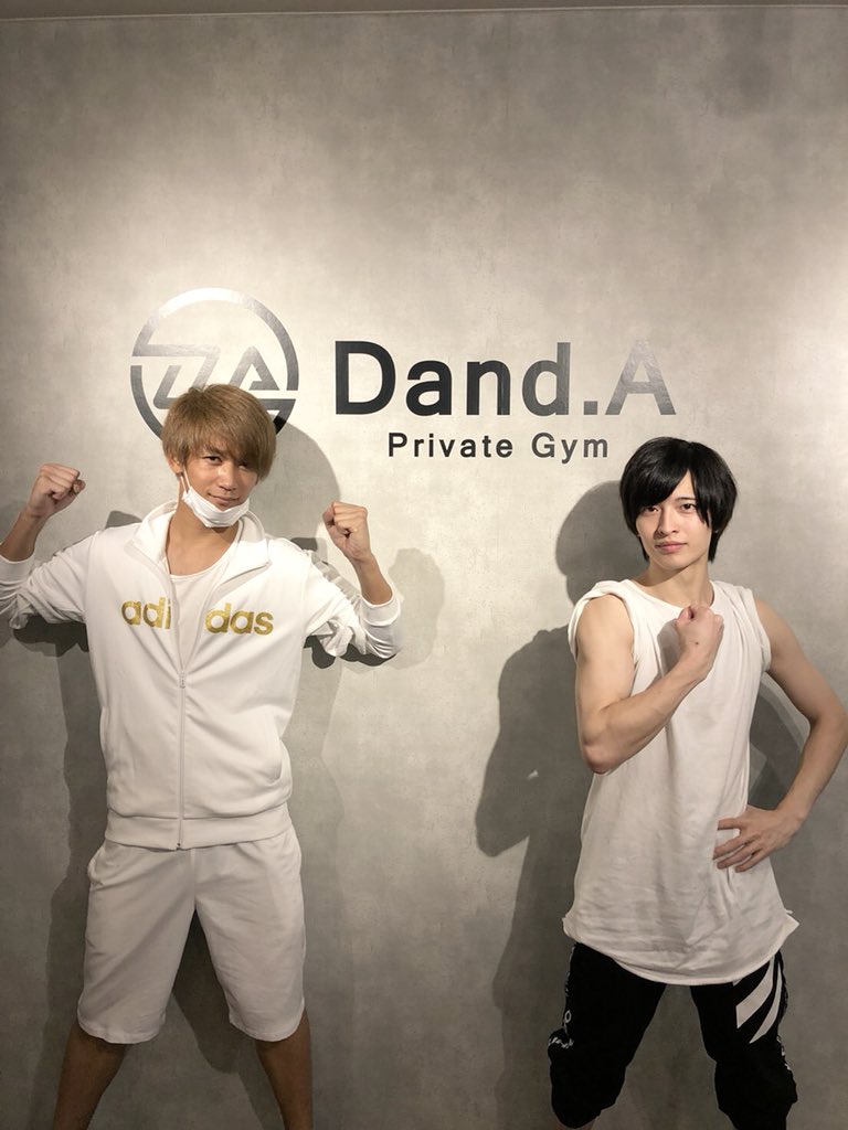 森勇翔 この前dand A行ってきたよー 最近毎日筋肉痛どっかにあって いてててって口癖なってきた笑笑 キレあるダンス 目指してレッツ筋トレ Dand A 筋トレ Igu 森勇翔 T Co Uocjmrhbmc Twitter