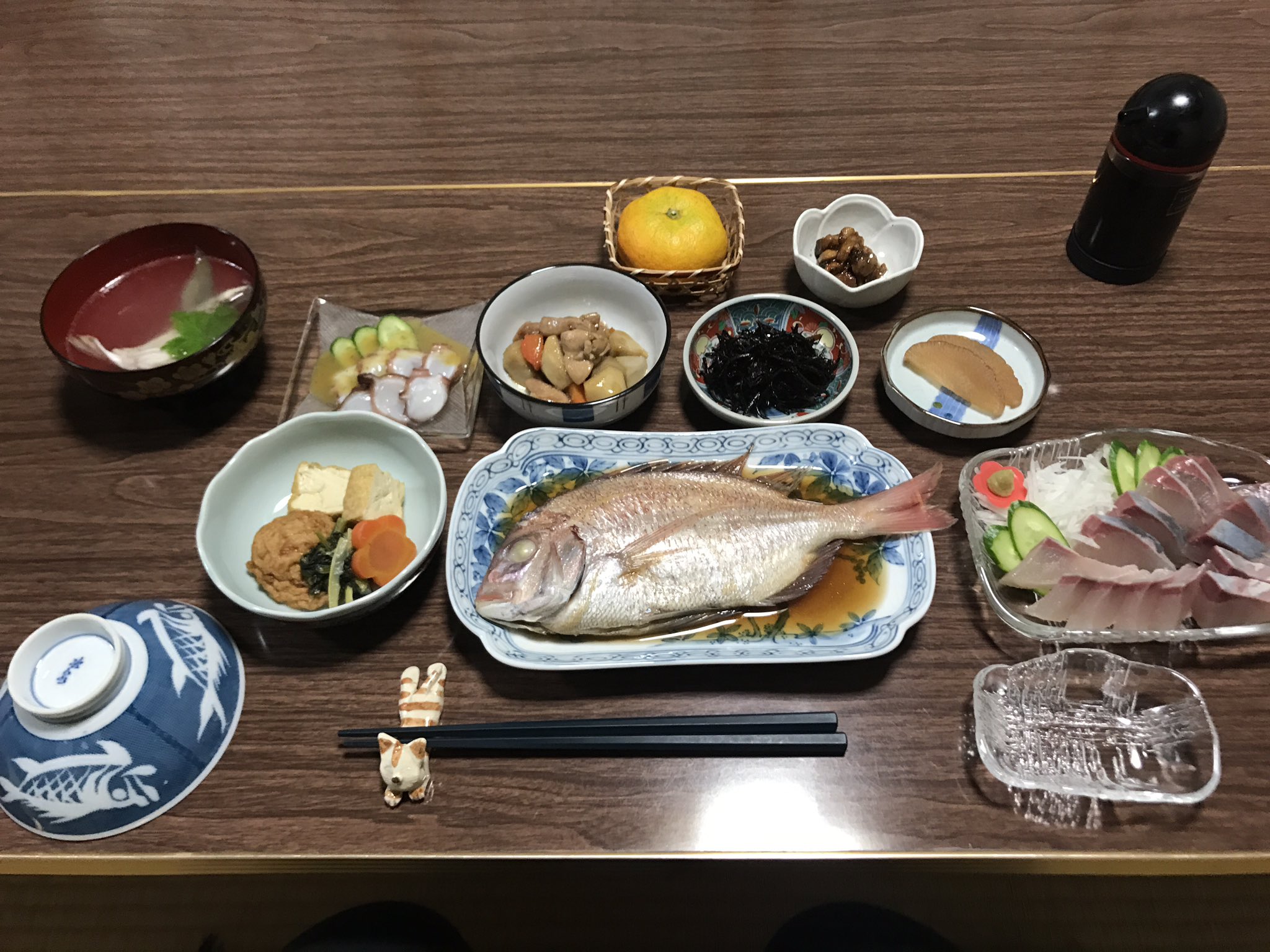鈴々舎馬るこ 晩御飯は 島の幸をいただきます チダイの煮付けに ハマチの小さいやつヤズのお造り うまーです 祝島 落語 芋焼酎お湯割 T Co Touws2jxbp Twitter
