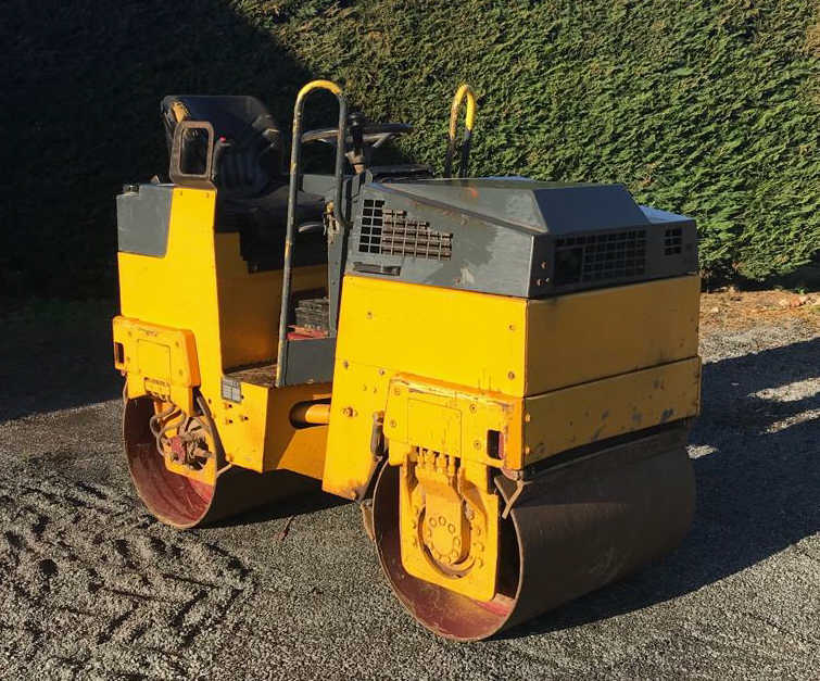blyths's tweet photo. #Auction just a few hours to go, ends from 1pm today - Register &amp; Bid at https://t.co/tF7Q37DWlY https://t.co/SKUEW8h2lS
