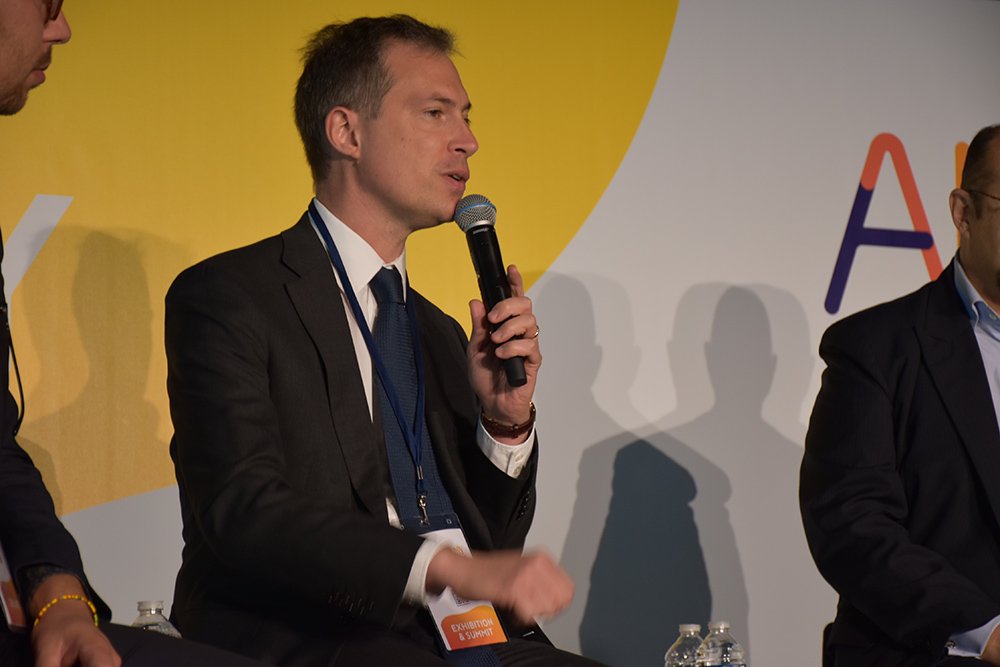 KeolisIDF's tweet photo. Le Grand #Paris des #Mobilités : "faire de la couture urbaine et s'adapter aux véritables usages" pour @YouennDupuis, DG #IDF @groupekeolis, au Salon @AUTONOMY le 19 octobre dernier #Autonomy2018

A lire sur https://t.co/TxGMX1eFQR via @JournalGdParis (connexion demandée) https://t.co/qMxU1mKlHU