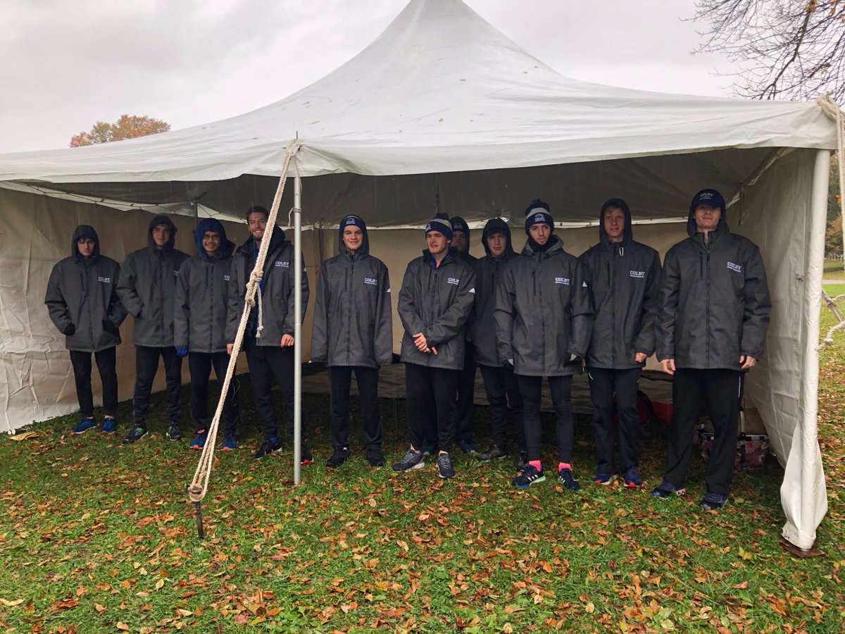 Colby__TF's tweet photo. Big weekend at NESCAC Championships. Women 6th place overall -- Gorman '21 finished 1st overall, Chavey '19 finished 13th. Both earn All-NESCAC honors. Men take 8th overall -- Eli Decker '21 finished 5th, also earning All-NESCAC honors. #4shoes #muleweather #NESCACChampion https://t.co/usVZ8KWTkV
