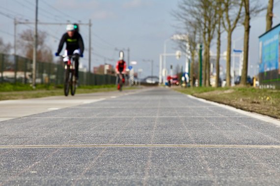 Locatie nieuwe pilot met zonneweg #SolaRoad bekend. Proef komt langs de #N232 #Haarlemmermeer om te testen met zwaar verkeer.  bit.ly/2Oe3Cvo