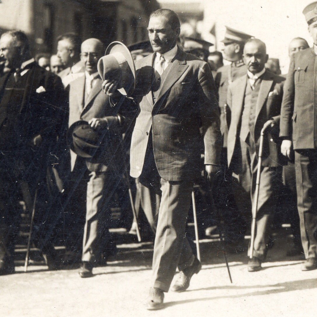 29 Ekim Cumhuriyet Bayramımız Kutlu Olsun! 🎈🇹🇷 #29ekim1923 #cumhuriyetbayramı #95yıl #atamizindeyiz