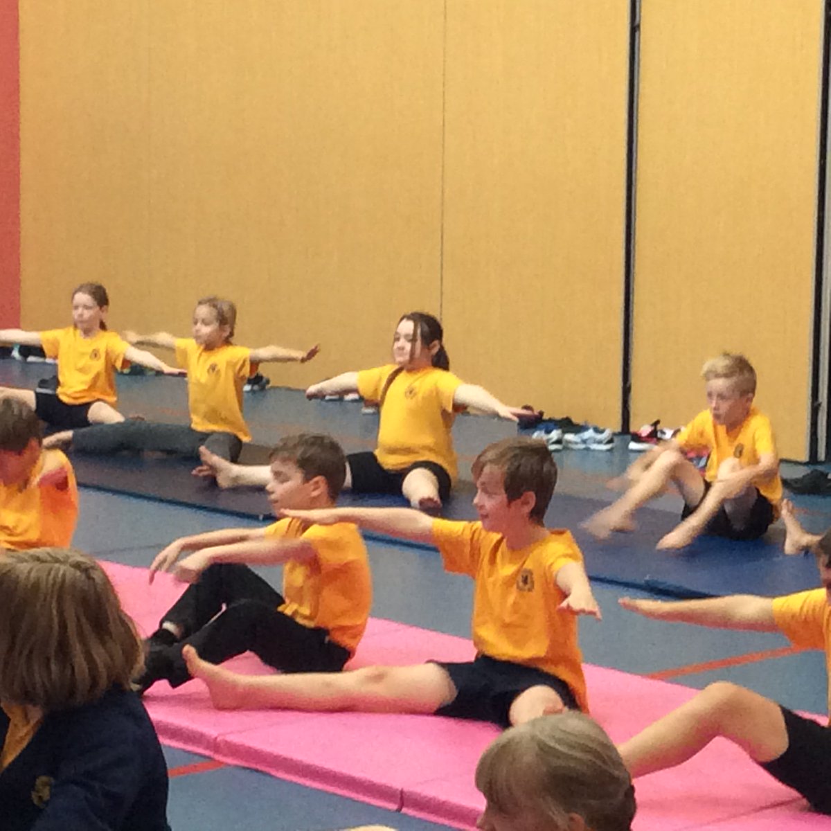 P3/4 had an amazing session of 'acro-dance' this morning with Dean and Sarah from Pirrie Performing Arts. We put together a dance with a mixture of gymnastics and dance moves. Great fun!@pirrie_perform