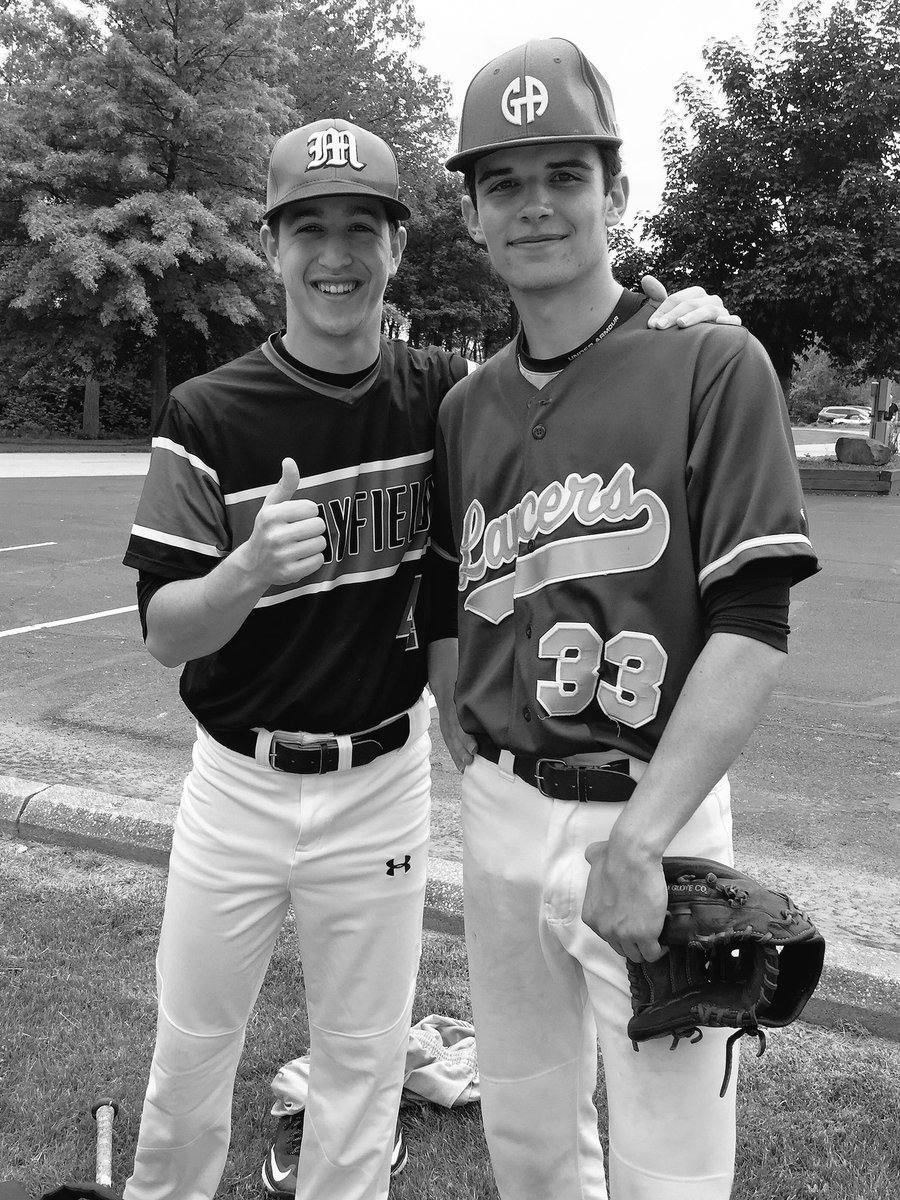 b_capp4's tweet photo. Happy Birthday to my bestfriend and brother! Have an amazing day Log, Love/Miss you dawg! βΎοΈπ #YGWMC #GMMWDB #WAP https://t.co/uMZ1UjMGtZ