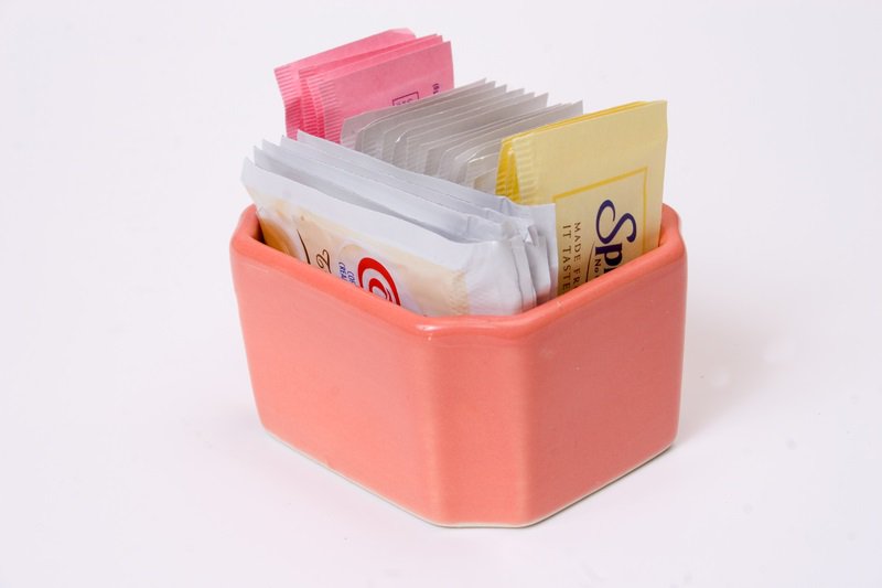 norris_law's tweet image. #Splenda sued the owner of #Applebee’s and #IHOP #restaurants alleging #TrademarkInfringement, #FalseDesignation of origin, #UnfairCompetition, and #TrademarkDilution for their yellow #sweetener packets. Get all the details on our #TrademarkLaw blog! ow.ly/CEty30mpKO0