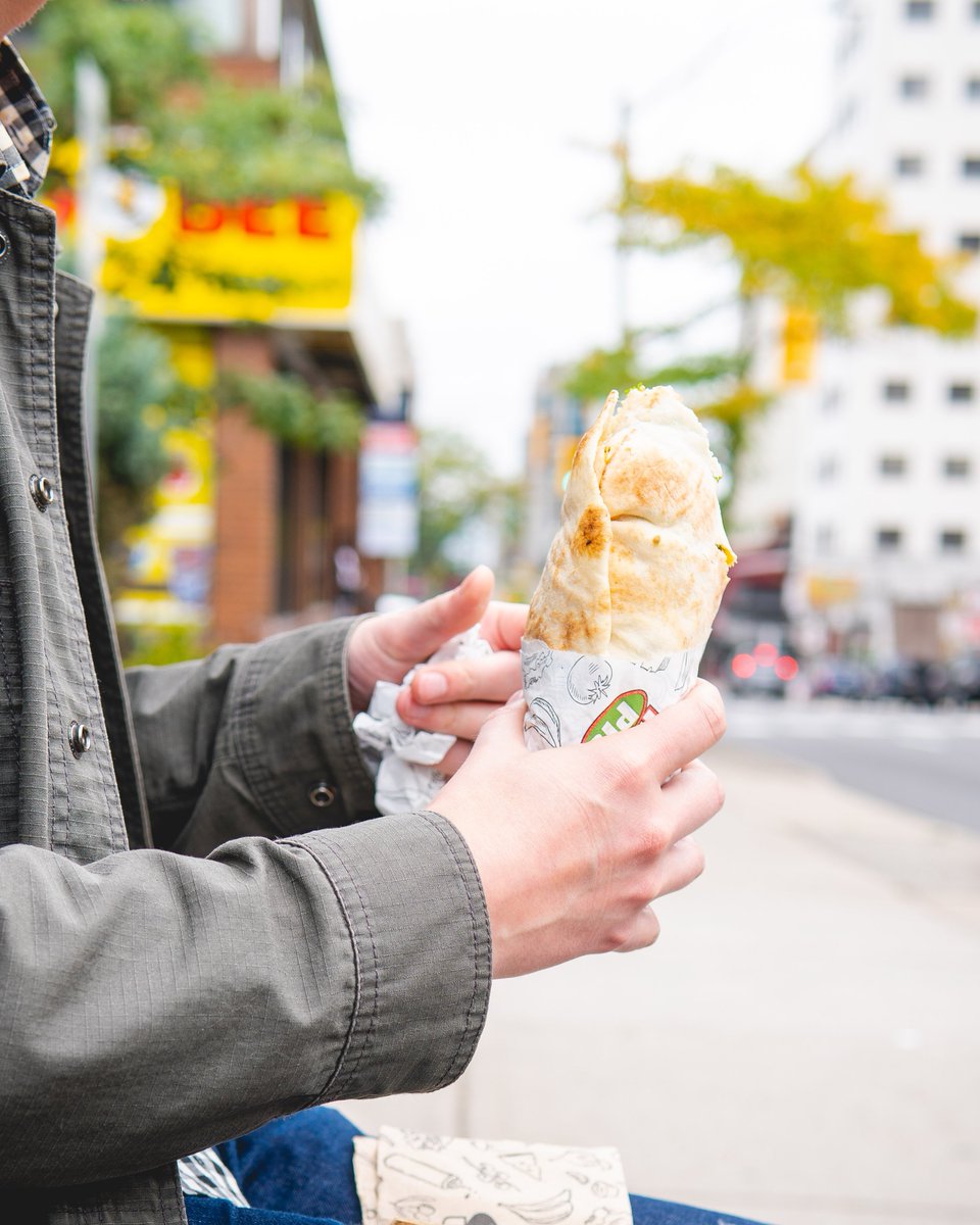 PitaPitCanada's tweet image. What's better than unwrapping a fresh Pita Pit pita? How about a FREE pita?! 🙌 It's the last week for our awesome MORE deals - so spend those points!! 

#PitaPitCanada #PitaPit #MorePoints #rewards