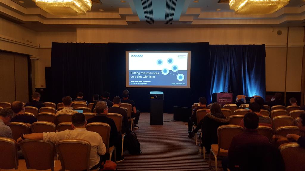 LeanderReimer's tweet image. The room is slowly filling up. My session is about to start in 6 Minutes. #CloudNativeNerd #OReillySACon