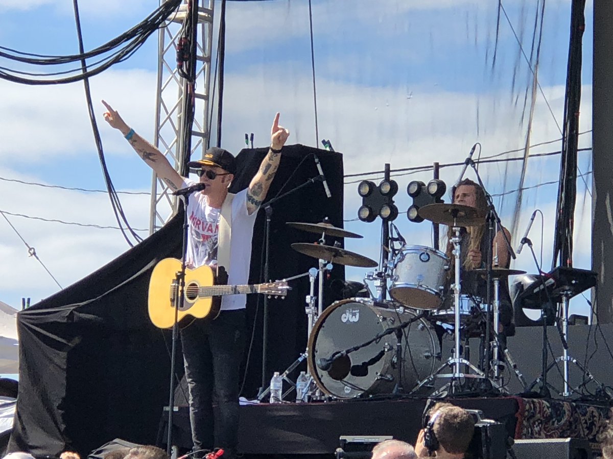 UncleDisneyNate's tweet image. Uprise 2018 - #RyanStevenson highlights youtu.be/uMzLLzn0_kc via @YouTube
@ryansmusic