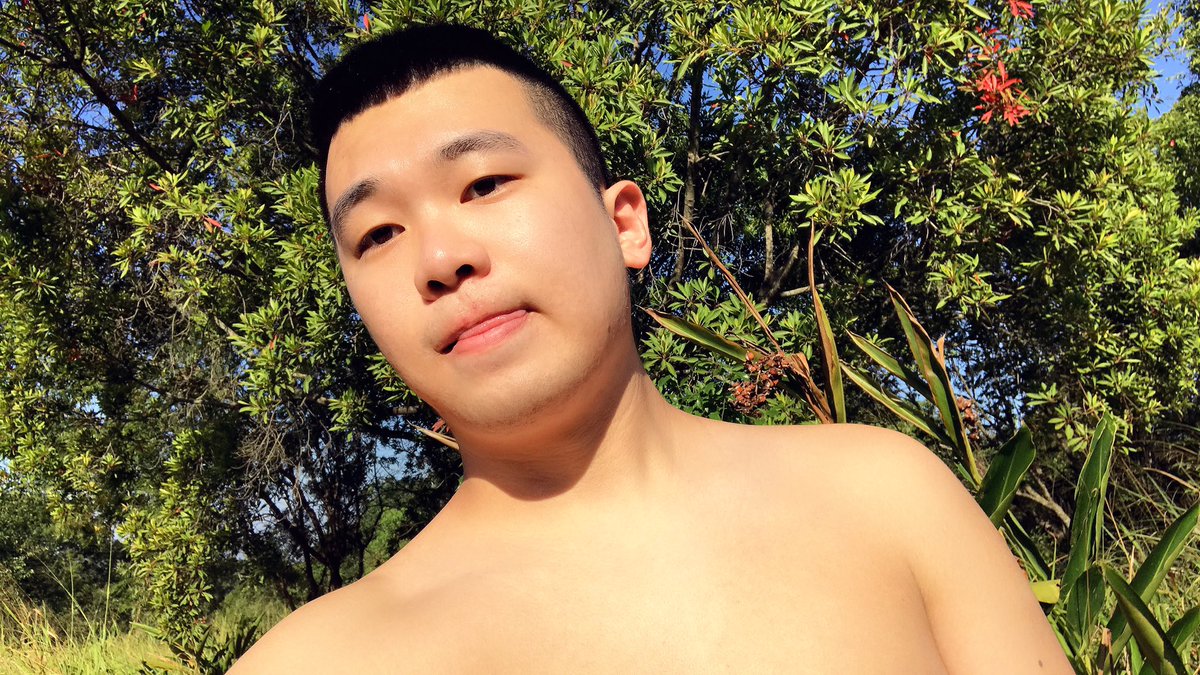 boattt111's tweet photo. 想曬黑點😁 https://t.co/Qboy0Fx7c1