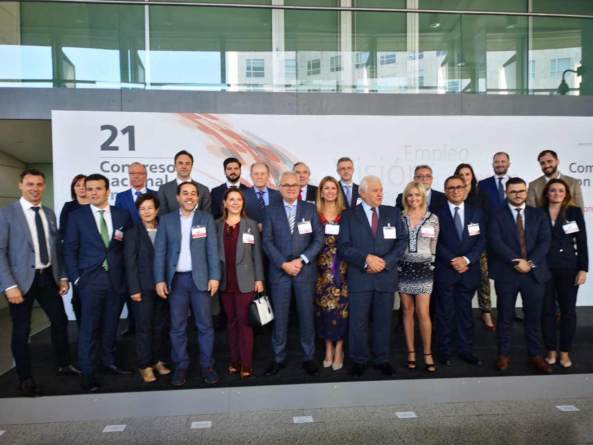 TMGrupoInmo's tweet image. Un año más, asistimos al #CongresoIEF2018 , organizado por @iefamiliar  en su  XXI edición. Con la participación de más de 700 empresas familiares de toda España, el congreso ha sido inaugurado esta mañana por S.M. el Rey Felipe VI