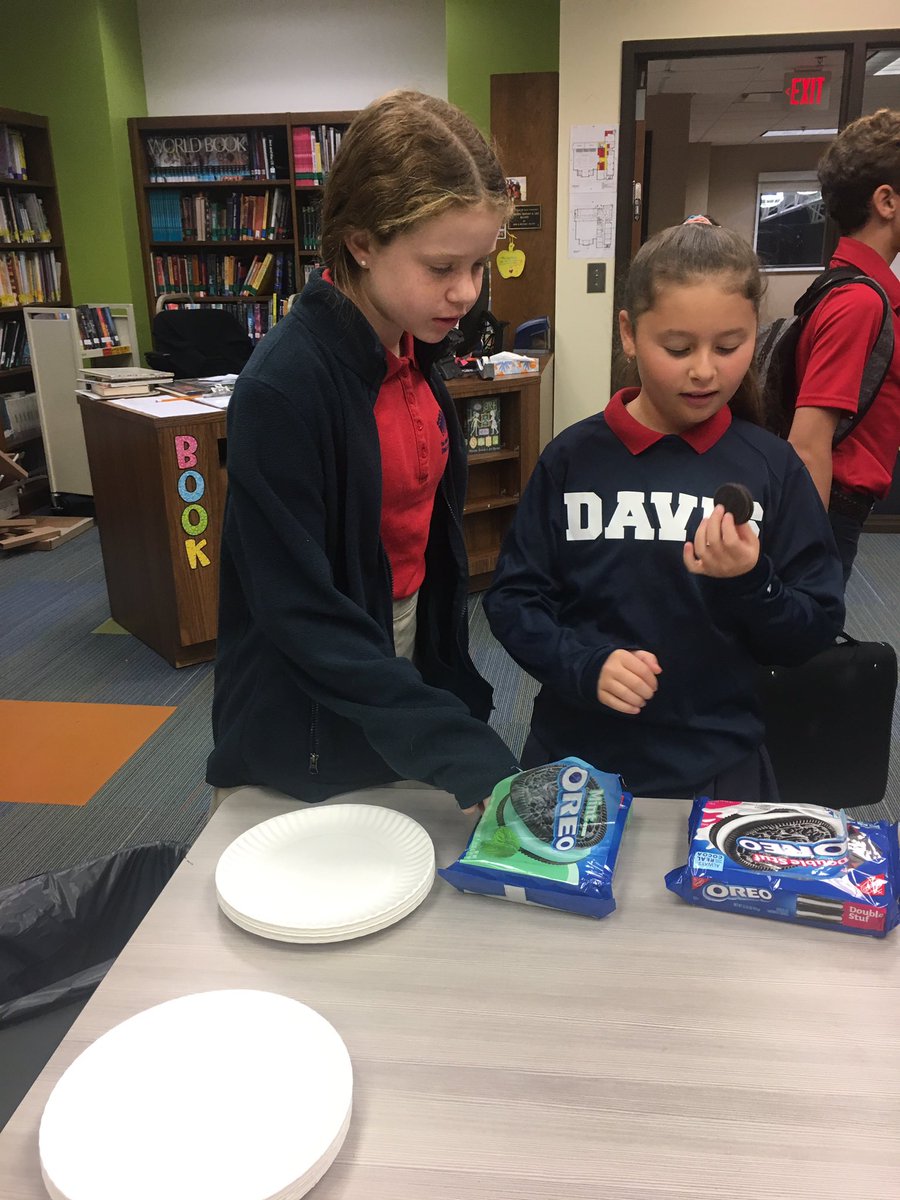 pcgarrisonlib's tweet image. Oreo taste test! Which flavor is the best? #davis6 #davis7 #davis8
