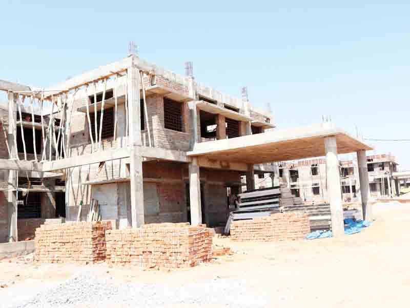 Vijayavani_Digi's tweet photo. ���ರದಿಂದ ಸಾಗಿದೆ ವಸತಿ ಶಾಲೆ ಕಾಮಗಾರಿ #BackwardArea #Building https://t.co/h3i7GW3fLQ https://t.co/yTRb1S6JqC