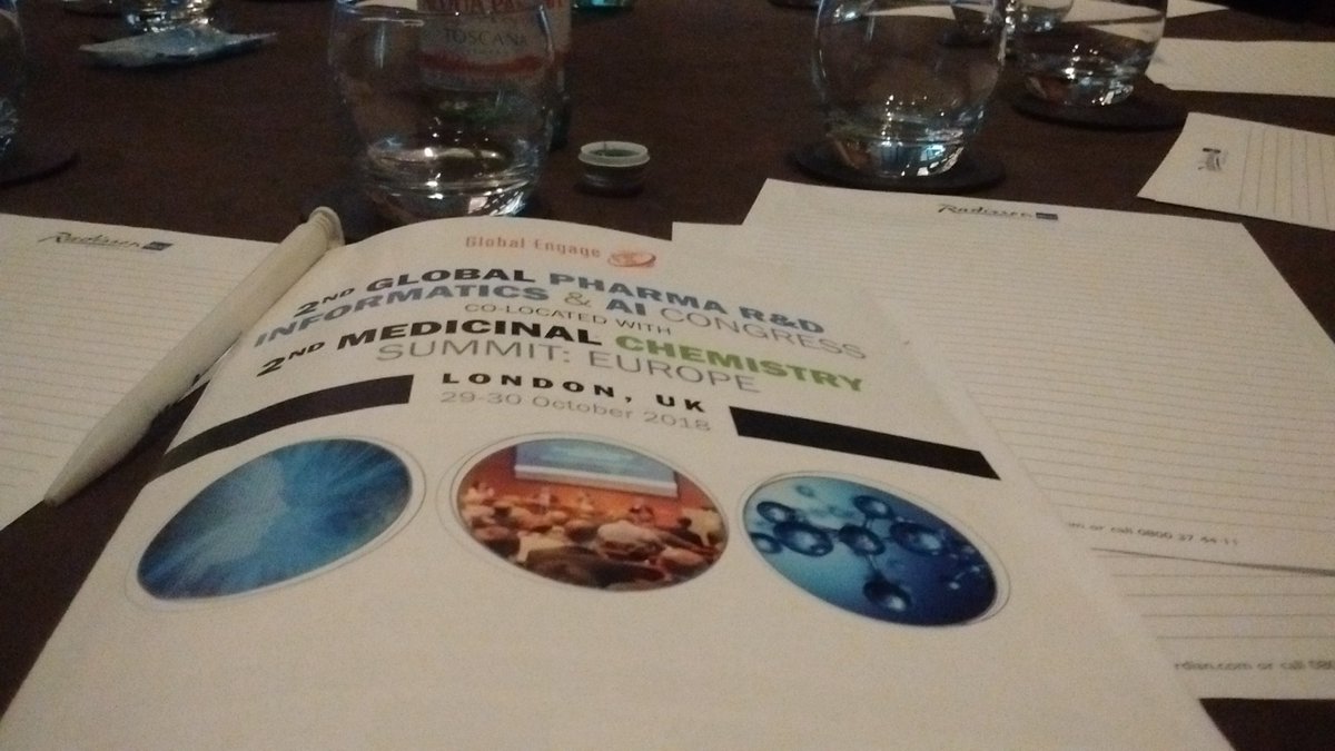 Giulia_Leonardi's tweet image. Amazing line up for this double conference today! Let&apos;s see if the second session can measure up with the first...#PharmaInformaticsCongress #MedChemSummit