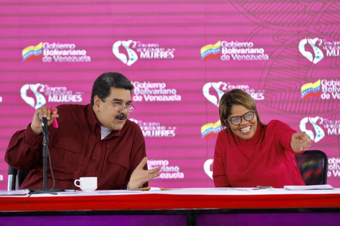 ¡Feliz Lunes para todas y todos! Junto a nuestro Presidente Feminista <a href="/NicolasMaduro/">Nicolás Maduro</a>  Seguimos construyendo nuestra hermosa PATRIA - MATRIA.
