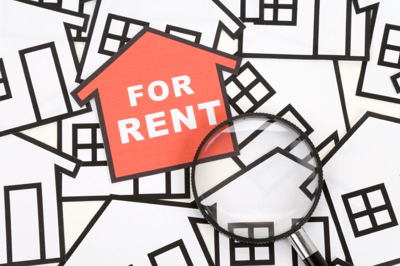 ConnecPath's tweet image. Many high school students focus too much on tuition for paying for college and not the housing payments. This article will provide clear details on financing your place to stay during college. fastweb.com/student-life/a…