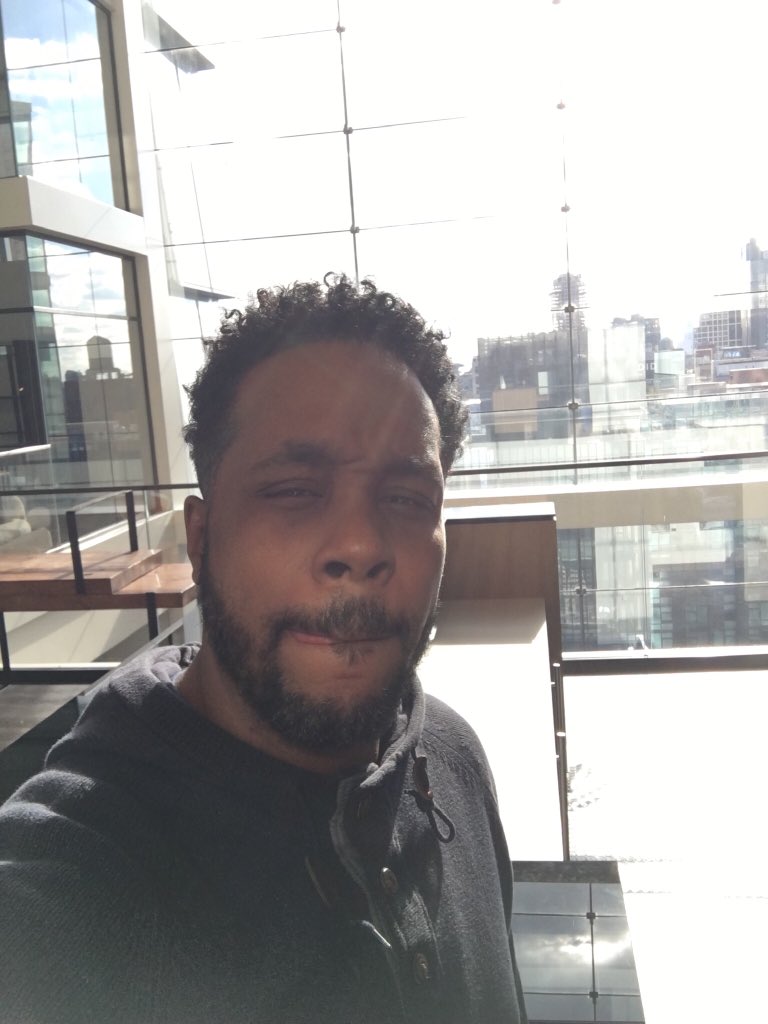 NewindustryM's tweet photo. Tonight catch @djbiginf 9pm NewIndustry Monday’s #NewinduatryMondays #LinkInBio on @FreshestFm #PushaTVsDrake #Bars https://t.co/SlmwD7QlMu https://t.co/UFyg24fuDT
