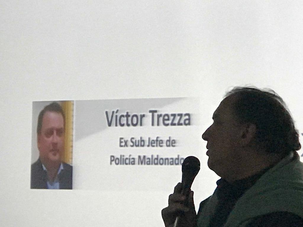 MejorPaisUy's tweet photo. Acto de lanzamiento de la agrupación de #GonzaloMedinaDiputado en Solymar, Canelones con la presencia de Victor Trezza @IturraldeVPablo @sergiobotana y @Antia_Enrique https://t.co/IjPVeufDsV