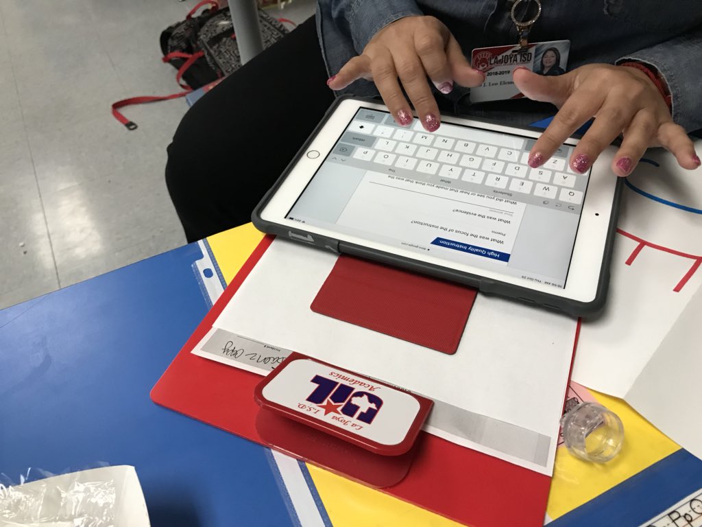 jazinskiMaria's tweet image. LEO TEAM did instructional rounds using GOOGLE Forms on IPADS that tallied the responses!!!  Good way of simplifying rounds. #LJHTECHi3