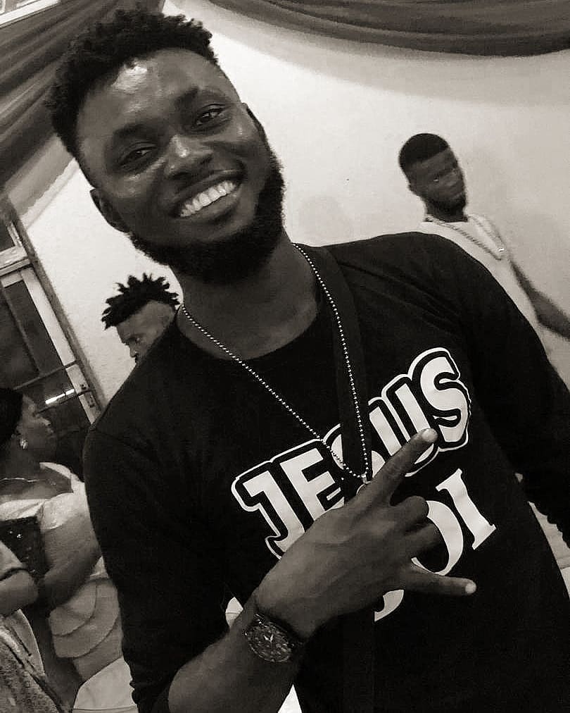 perezpereene's tweet photo. Okay, so about Sunday evening after #streetpraise #danceswitch had an amazing event #outre and we had a nice time... #Jesusboiswag #jesusboi @officialpaddywears01 on the outfit... https://t.co/i28lzIZqsV