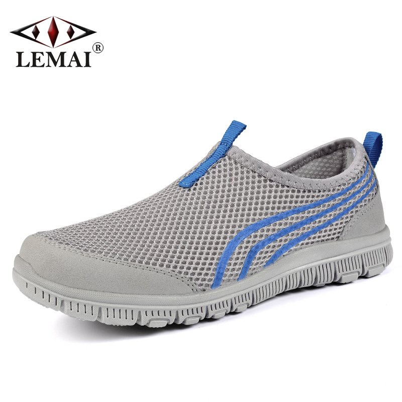 AlexJaffreys's tweet photo. The Sexiest #sneakers that will #kicks Ass any time. Amazing Seasonal #discount on all #shoes and https://t.co/PG4HhnX6RM https://t.co/FSGzXPMNYM