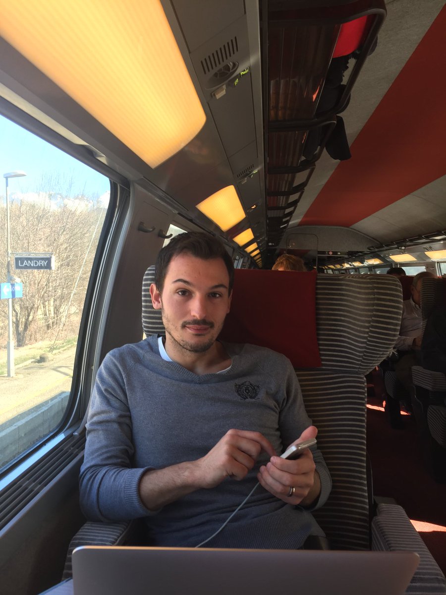 5 mois déjà que tu nous as quittés...Comment apprendre à vivre sans toi et mener seul ces combats que nous menions ensemble ? Tu me manques tant, tout comme ton merveilleux sourire. Et, ta force de conviction manque aux combats humanistes que tu menais avec tant de passion. ❤️