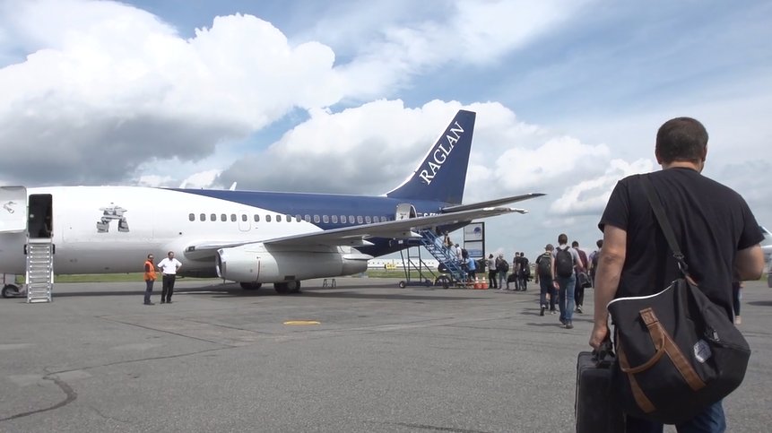 minesqc's tweet image. @StephaneModat, chef des restaurants du Château Frontenac, s’est rendu à Mine Raglan, au Nunavik. Regardez cette vidéo pour vivre l’expérience du chef au site minier:  👉bit.ly/2zdEM9t ! 
@FairmontFronten #minesqc