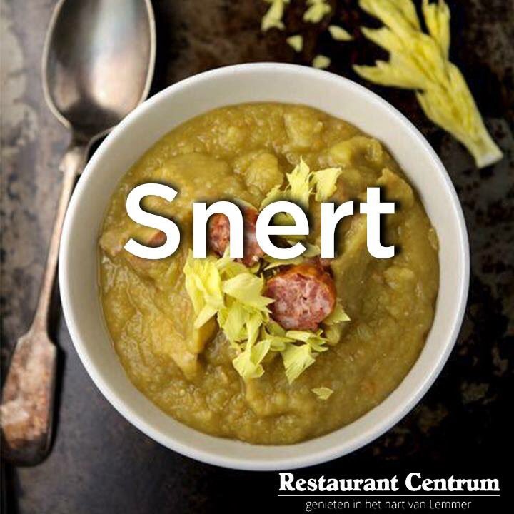 Na een super zomer is dan toch eindelijk het koude weer in Nederland aangekomen. 
Daar spelen wij natuurlijk op in! 

Een heerlijke, huisgemaakte kom snert om je lekker op te warmen.

En dat voor 6,95! #snert #winter #soep 🥄🍵