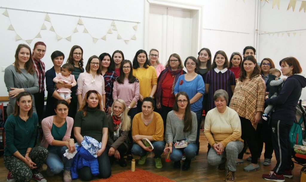 Am fost la Bookswap Party și n-am plecat cu mâna goală ioanamiroiu.wordpress.com/2018/10/29/am-…