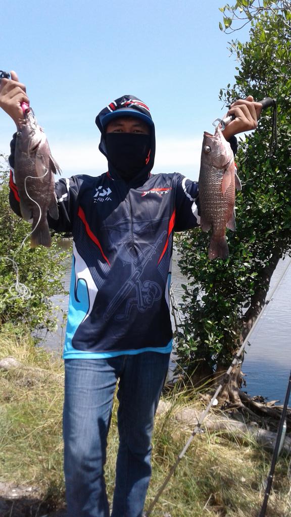 gulakubus's tweet photo. #Indonesian #blackbass vs #redbass #mangrovejack https://t.co/dDnbbKbzxs