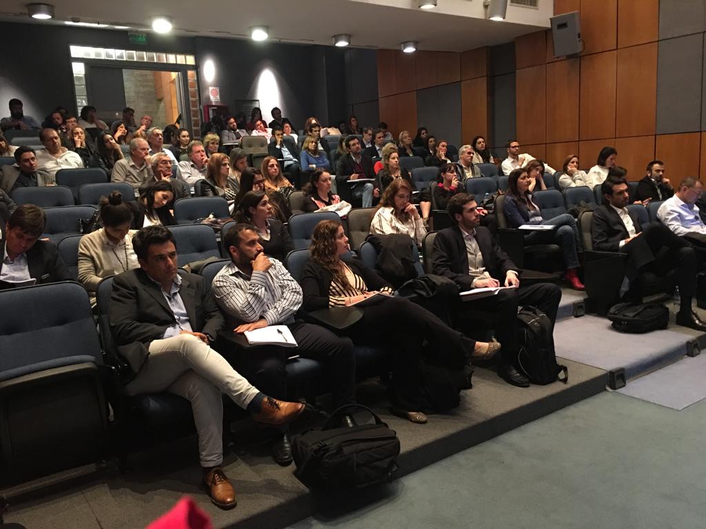 EstudioMitrani's tweet photo. Mariela Melhem, dictó la clase sobre Global Trade Compliance en el Curso de Certificación en Ética y Compliance organizado por la @AAECOMPLIANCE y la @UCEMA_edu
#globaltradecompliance #certificación #ética #coimpliance #mitrani https://t.co/ZNzVUvqODv