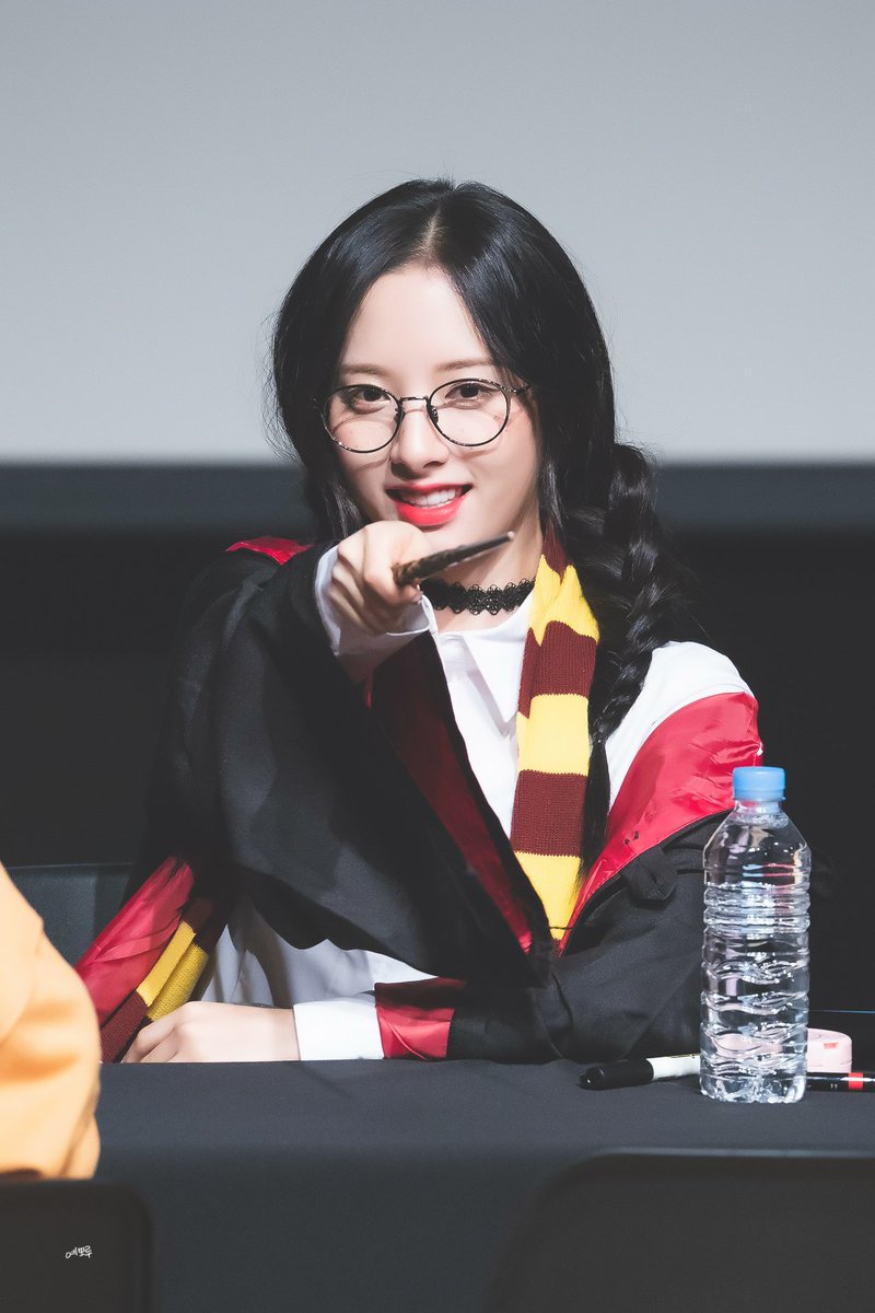 BBOLUPIC's tweet photo. [HQ] 181029 호그와즈 NO.1 마법사 🔮
#우주소녀 #보나 #WJSN #BONA @WJSN_Cosmic https://t.co/rFKfMRoy3l
