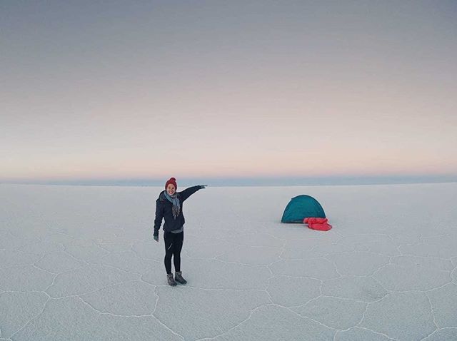akaso_official's tweet photo. Talk about where heaven meets Earth. Here on the Bolivian salt flats, one can hardly tell where the earth ends and the universe starts. Who do you want to take there?
.
(📸: @anianimates.whale.away with the #V50pro)
•
•
•
•
•
#uyuni #uyunisaltflats #bolivia #boliviansaltflats #trav… https://t.co/wcrqLEElth