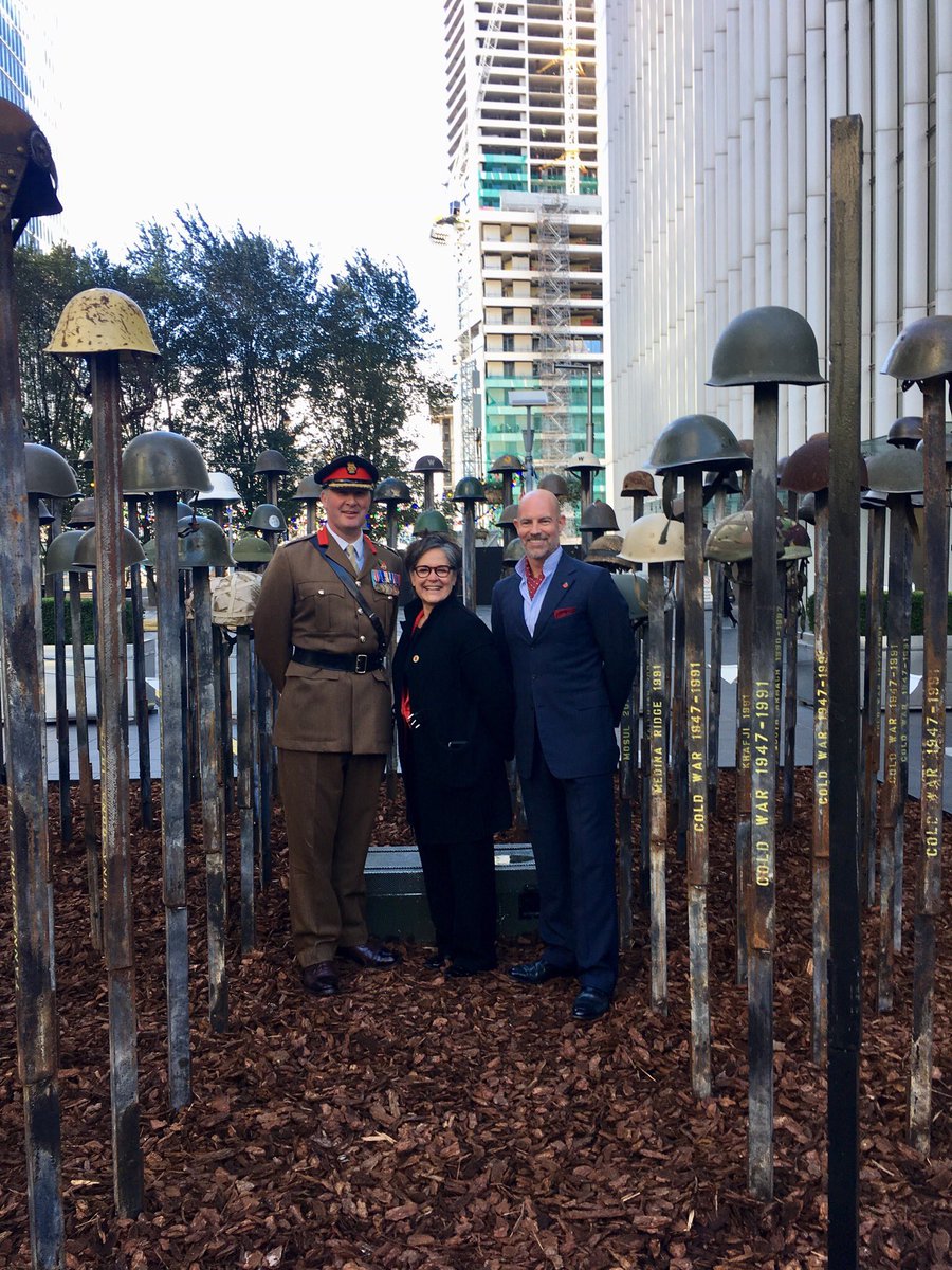 RSME Group (@rsmegp) on Twitter photo Honoured to attend the unveiling of the @yourcanarywharf Remembrance Art Trail with soldiers from <a href="/3RSMERegt/">3RSMERegt</a> & the artist Mark Humphrey and ParaOlympian Capt (Retd) Nick Beighton. Incredible artworks beautifully presented #GoWalkTheTrail #liveon <a href="/RBLI/">RBLI</a> <a href="/ArmySouthEast/">Army in the South East</a> <a href="/BritishArmy/">British Army 🇬🇧</a> Honoured to attend the unveiling of the @yourcanarywharf Remembrance Art Trail with soldiers from <a href="/3RSMERegt/">3RSMERegt</a> & the artist Mark Humphrey and ParaOlympian Capt (Retd) Nick Beighton. Incredible artworks beautifully presented #GoWalkTheTrail #liveon <a href="/RBLI/">RBLI</a> <a href="/ArmySouthEast/">Army in the South East</a> <a href="/BritishArmy/">British Army 🇬🇧</a>